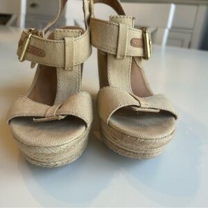 Women's Franco Sarto Beige Woven  Wedge Sandals Size 6.5